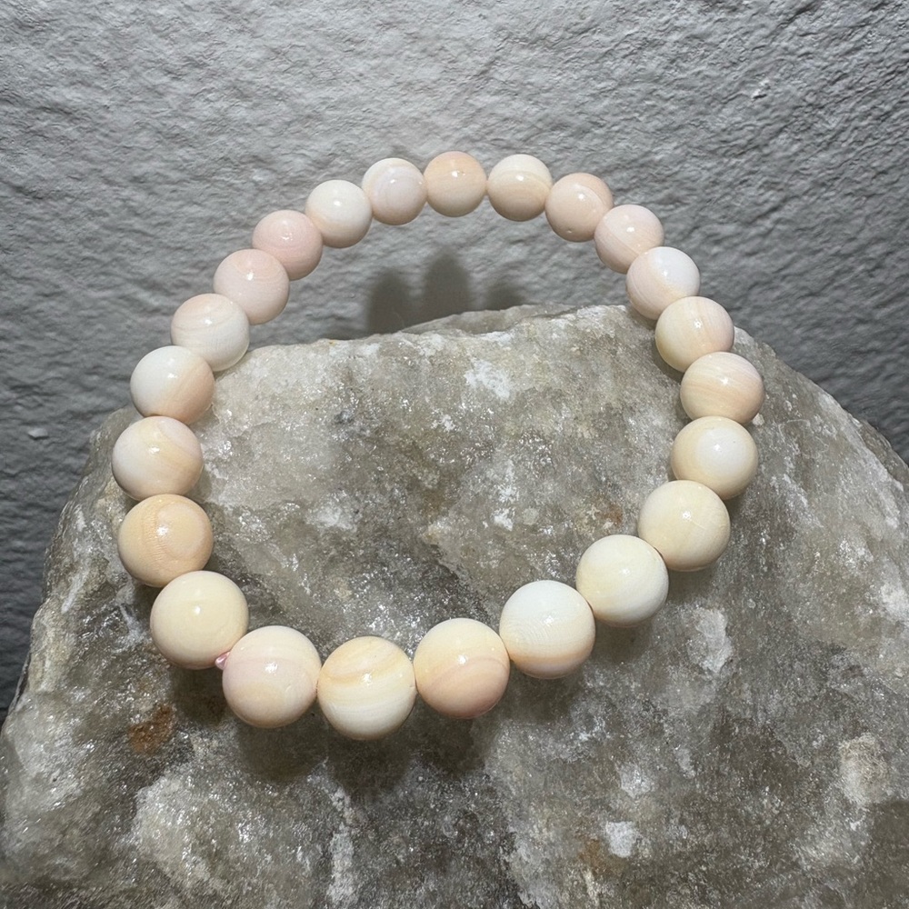 Pink Conch Stretchy Bracelet
